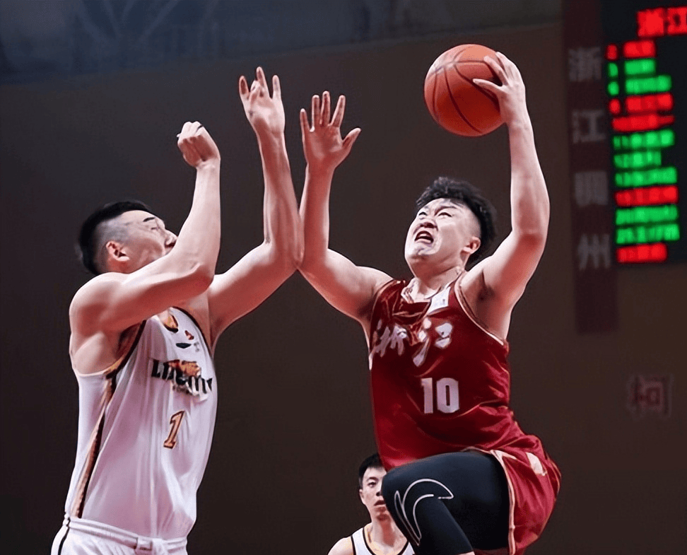 辽宁队以惊人的进攻击败甘肃队 辽宁队以惊人的进攻击败甘肃队
