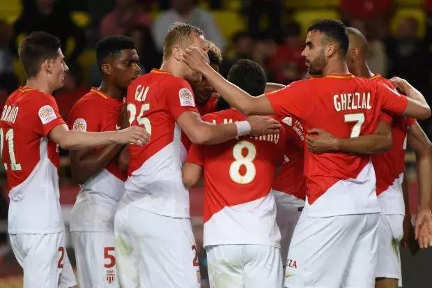 包含摩纳哥遭遇阻击，客场不敌圣埃蒂安的词条