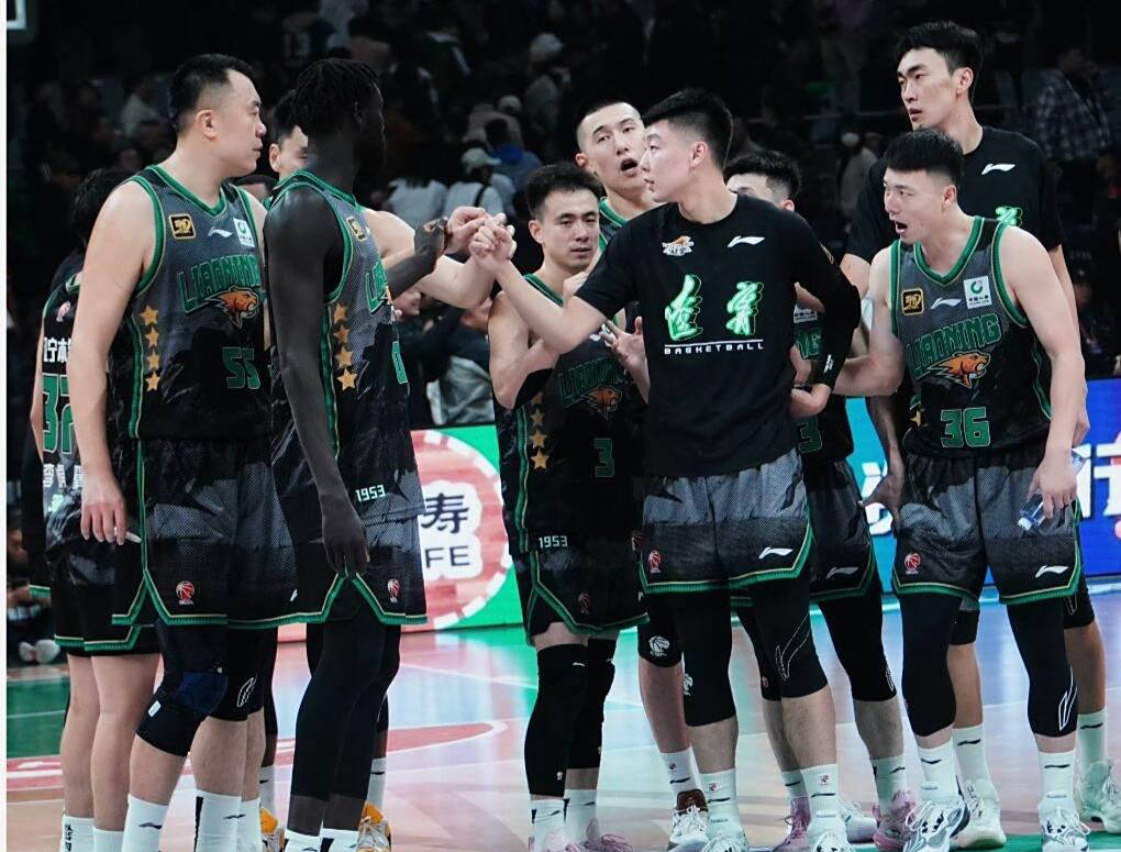 辽宁男篮逆转吉林男篮获第三连胜