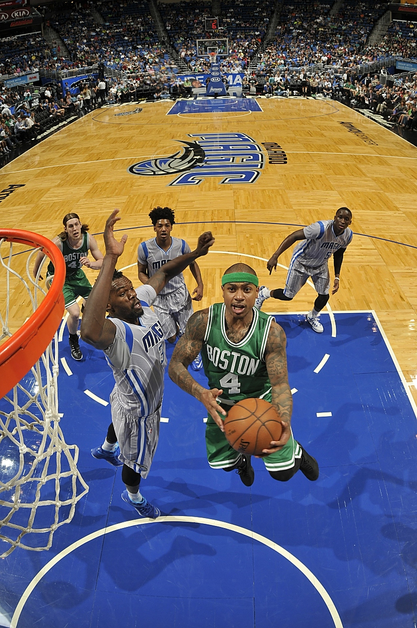 热火大胜凯尔特人,稳坐榜首 热火大胜凯尔特人,稳坐榜首