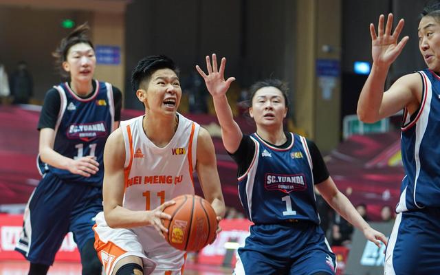 内蒙古男篮惊险取胜，晋级半决赛