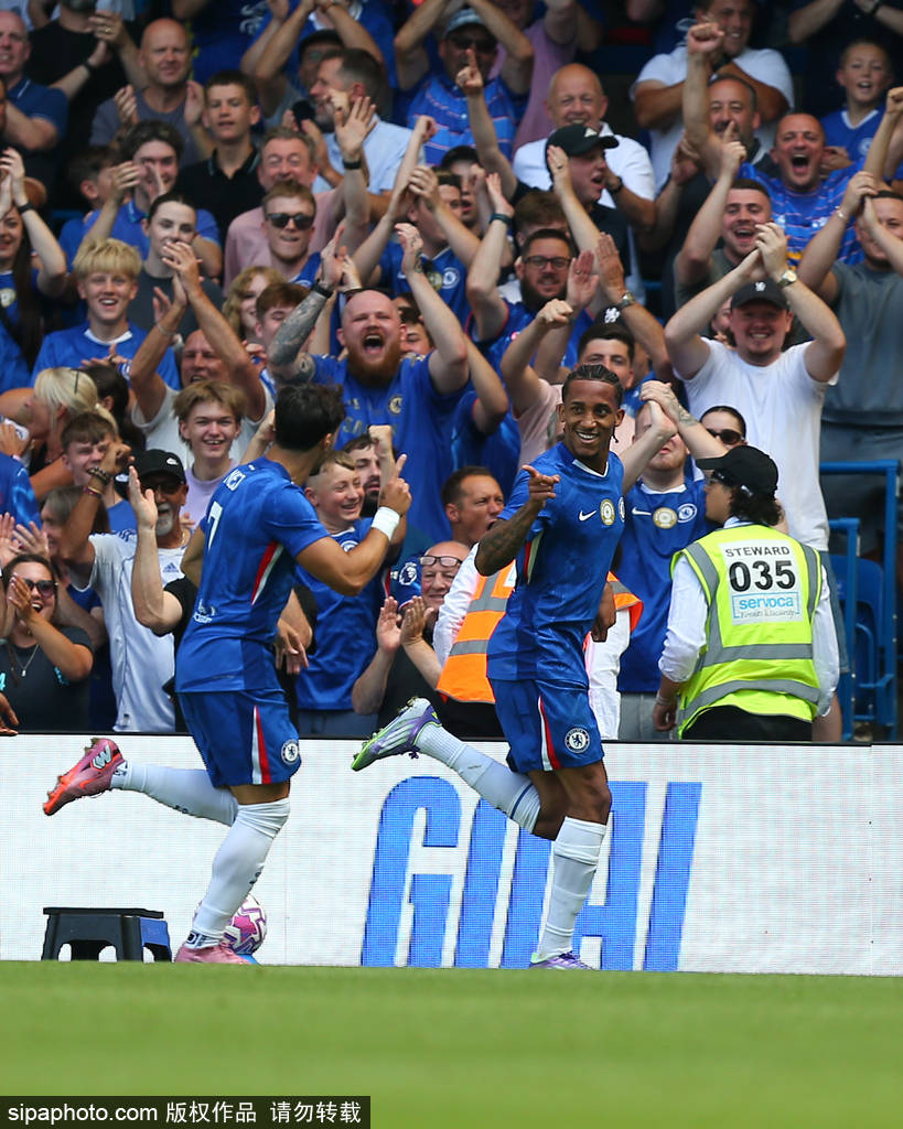 曼联客场1-1战平南安普顿,维尔纳破门切尔西1-0胜富勒姆 曼联客场1-1战平南安普顿,维尔纳破门切尔西1-0胜富勒姆