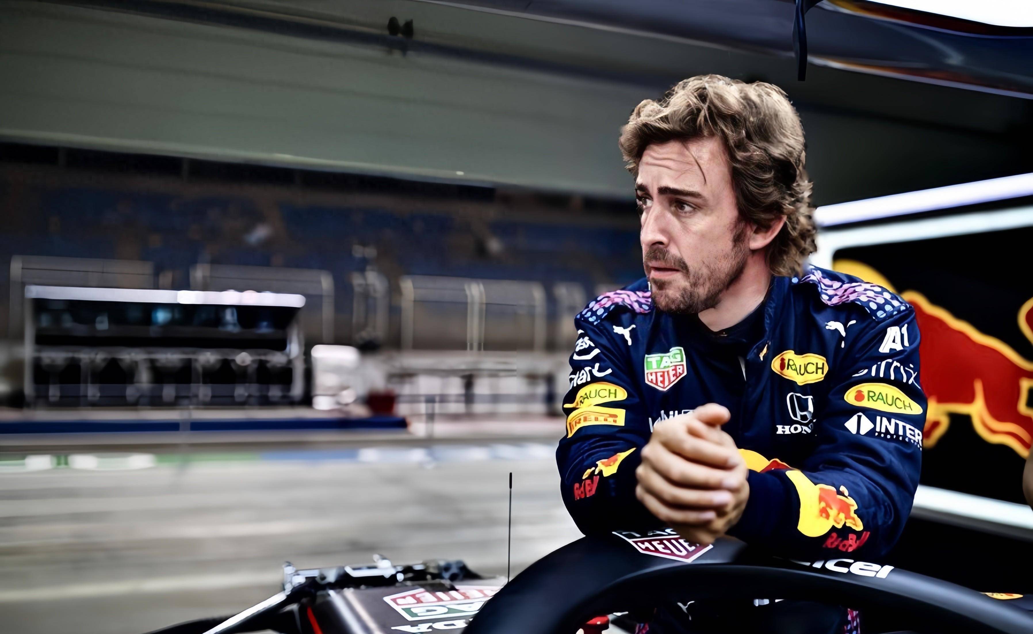 关于红牛二队逆转雷诺车队,汉密尔顿扛起全队的信息 关于红牛二队逆转雷诺车队,汉密尔顿扛起全队的信息